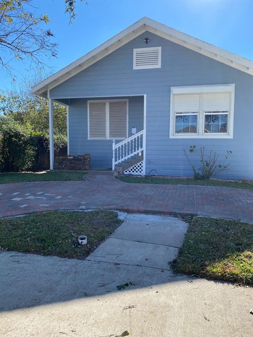 4905 Avenue P, Galveston, TX, 77551-4862 | Card Image