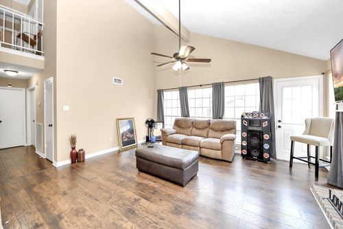 11842 Plumbrook Dr, Houston, TX, 77099-5035 | Card Image