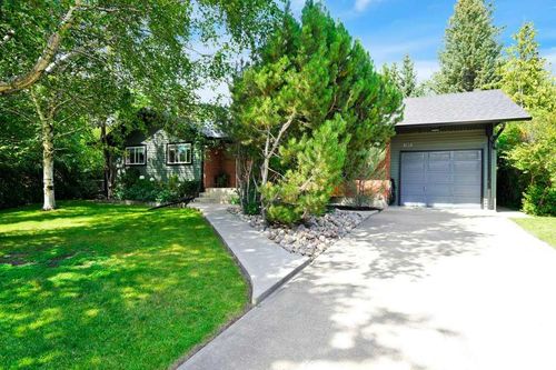 4134 47 Street, Red Deer, AB, T4N1P4 | Card Image