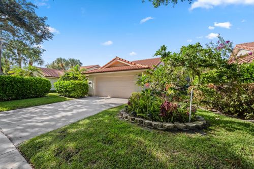 2895 Farragut Ln, West Palm Beach, FL, 33409-7215 | Card Image