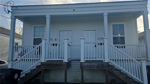 2509 Mazant Street, New Orleans, LA, 70117 | Card Image