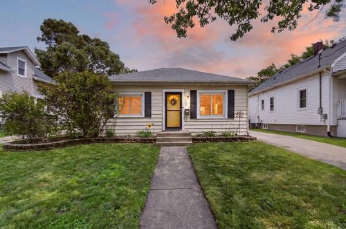 6225 32nd Avenue, Kenosha, WI, 53142 | Card Image