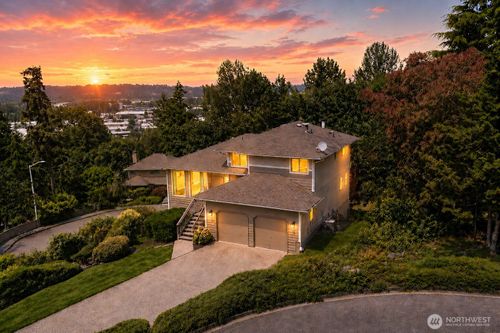 21211 95th S, Kent, WA, 98031 | Card Image