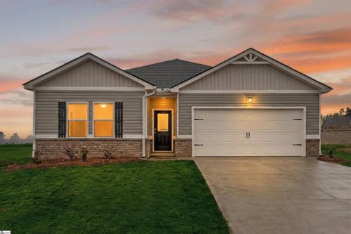 208 Green Pasture Rd, Fountain Inn, SC, 29644-6851 | Card Image