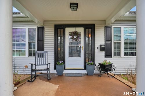 74 West Street, Middletown, CT, 06457 | Card Image