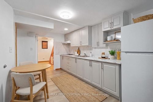 lower-3438 Woodhurst Cres, Mississauga, ON, L5L1N4 | Card Image