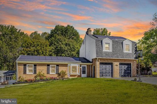 10001 Biscayne Ln, DAMASCUS, MD, 20872-2361 | Card Image