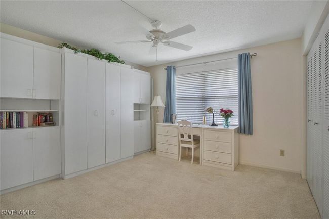 Murphy bed and desk | Image 13