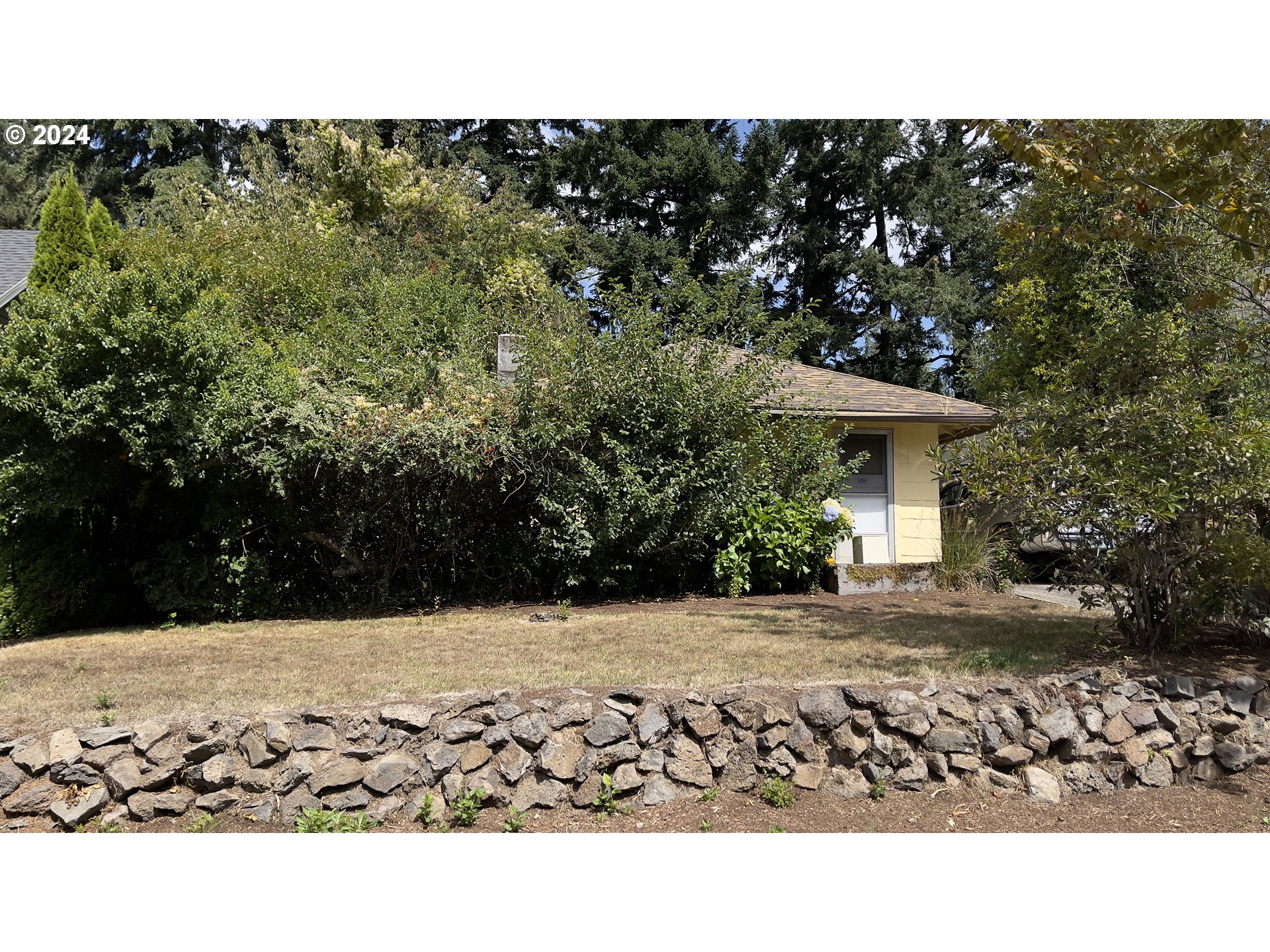 Hume Ct, Portland, OR 97219