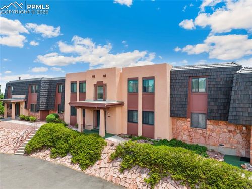 c-2927 Mesa Rd, Colorado Springs, CO, 80904-1131 | Card Image