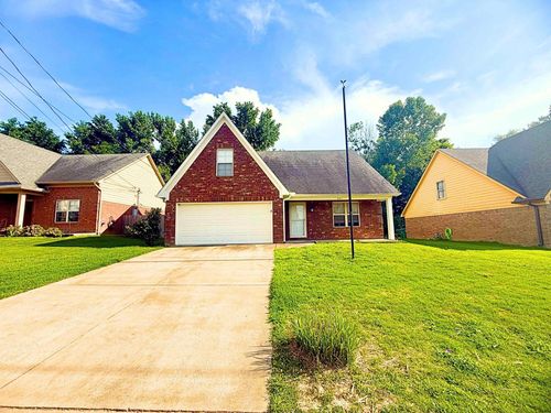 321 Switchgrass Cv, Munford, TN, 38058-9621 | Card Image