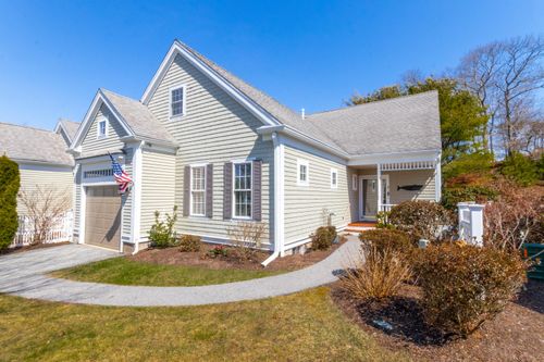 unit-13-13 Hollyhock Knoll Ct, Buzzards Bay, MA, 02532-8330 | Card Image
