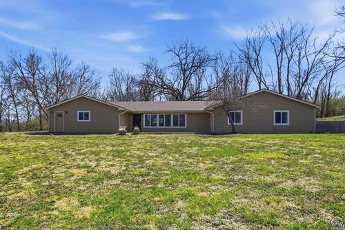 9540 Sw Hodges Rd, Auburn, KS, 66402-9609 | Card Image