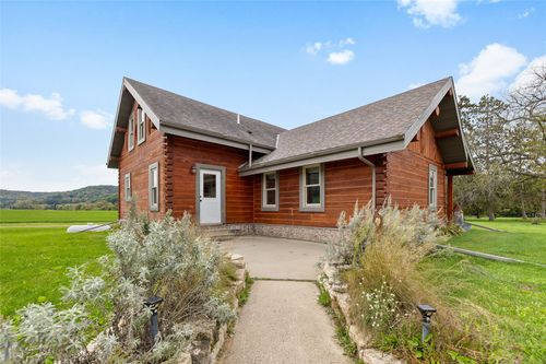 776 Center Creek Rd, Nelson, WI, 54756 | Card Image