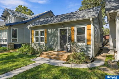 820 B St, Lincoln, NE, 68502-1132 | Card Image