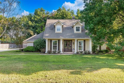 1015 Fawn Holw, Bossier City, LA, 71111-2174 | Card Image