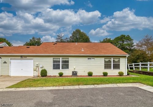 817 Liverpool Cir, Manchester Tw, NJ, 08759 | Card Image