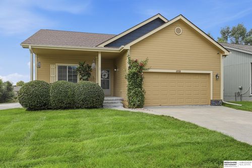4902 N 165th Street, Omaha, NE, 68116 | Card Image