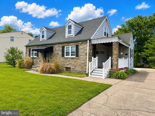 24 N White Horse Pike, SOMERDALE, NJ, 08083-1741 | Card Image