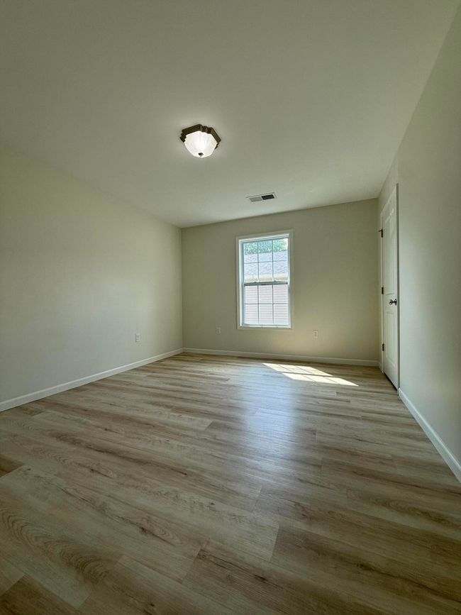 Guest Bedroom | Image 15