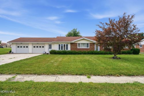 205 Beechwood Drive, Tiffin, OH, 44883 | Card Image