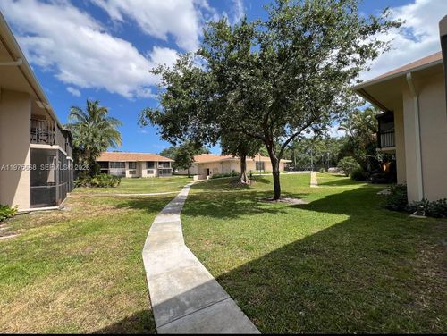 apt-219-5981 Washington St, Hollywood, FL, 33023-1960 | Card Image