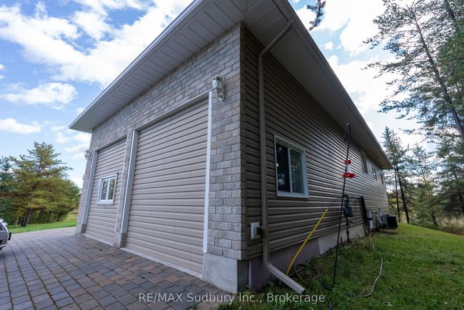 2950 Radar Rd, House other with 4 bedrooms, 3 bathrooms and 20 parking in Garson ON | Image 38
