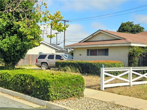 909 E Orange St, Santa Maria, CA, 93454-5842 | Card Image