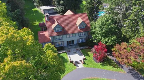 2695 East Ave, Brighton, NY, 14610-3112 | Card Image