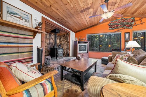 729 Dawyn Dr, Arnold, CA, 95223-7206 | Card Image