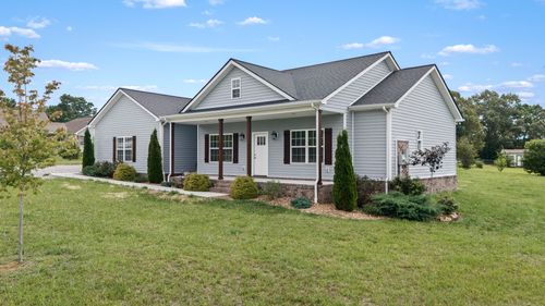 148 Oak Tree Dr, McMinnville, TN, 37110-6373 | Card Image