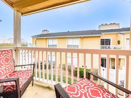 214-3506 Cove View Blvd, Galveston, TX, 77554-8018 | Card Image