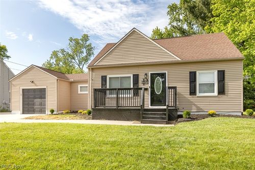 67 Pierce Avenue, Cuyahoga Falls, OH, 44221 | Card Image