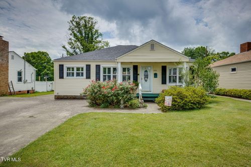 1826 Kenwood Rd, Kingsport, TN, 37664-3107 | Card Image