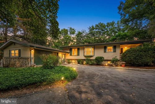 3093 Lyndana Drive, LANCASTER, PA, 17601 | Card Image