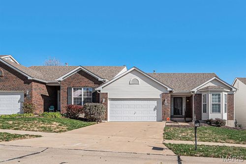 144 Carytown Ln, Florissant, MO, 63034-2843 | Card Image