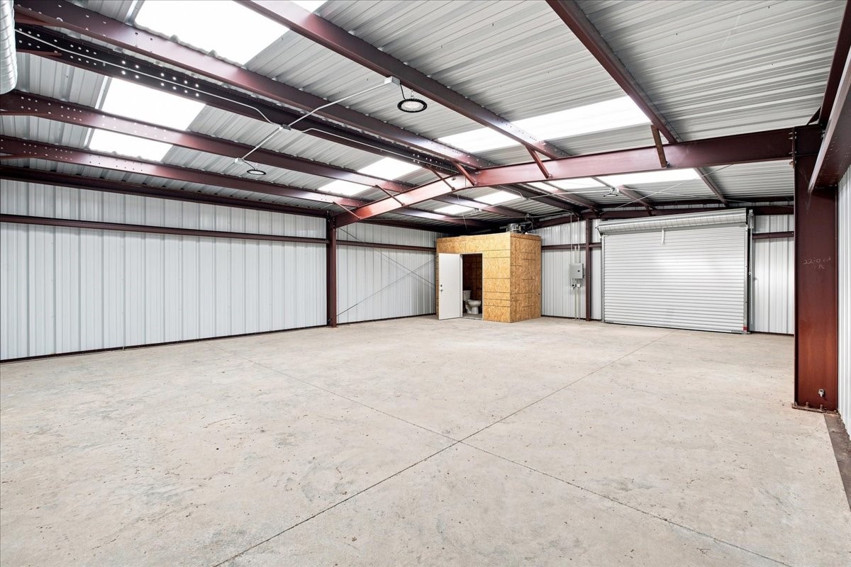 Commercial Lease in Corsicana 4