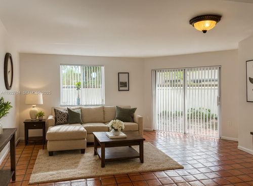 apt-4-6860 Sw 45th Ln, Miami, FL, 33155-6828 | Card Image