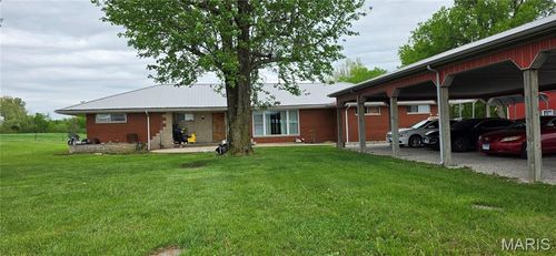 1432 W Pine St, Percy, IL, 62272-1426 | Card Image