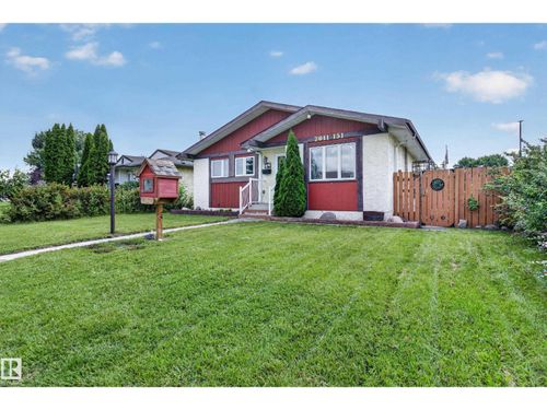2011 151 Ave Nw, Edmonton, AB, T5Y1W1 | Card Image