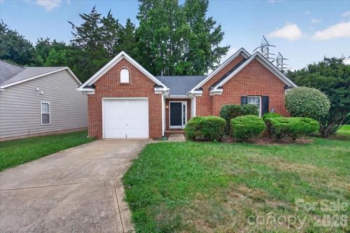 9207 Amy Dr, Charlotte, NC, 28213-4708 | Card Image