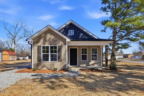 402 W James St, La Grange, NC, 28551-1630 | Card Image