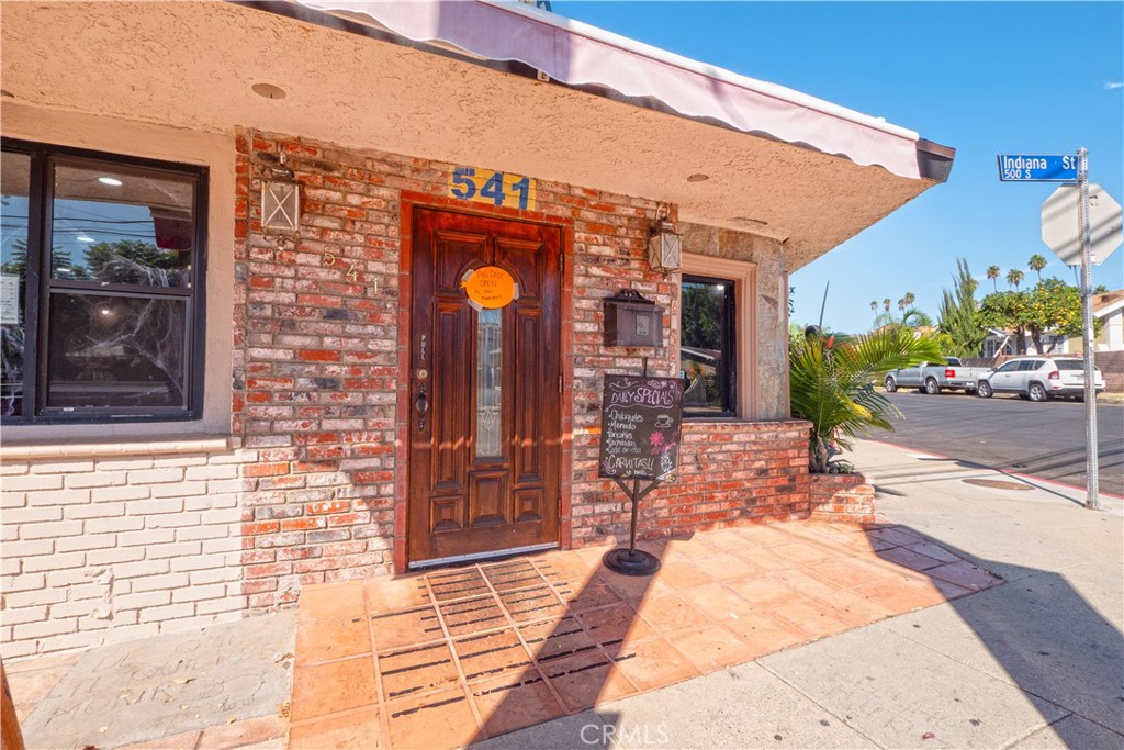Commercial Sale in Los Angeles 3