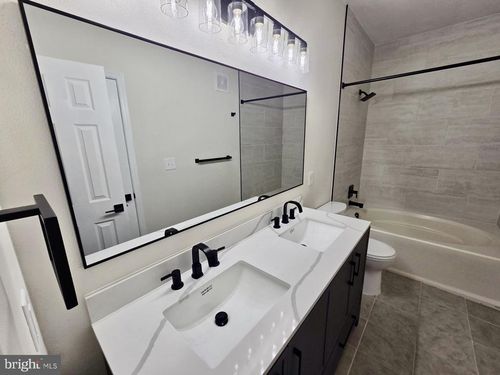 apt-201-13504 Derry Glen Ct, GERMANTOWN, MD, 20874-4627 | Card Image