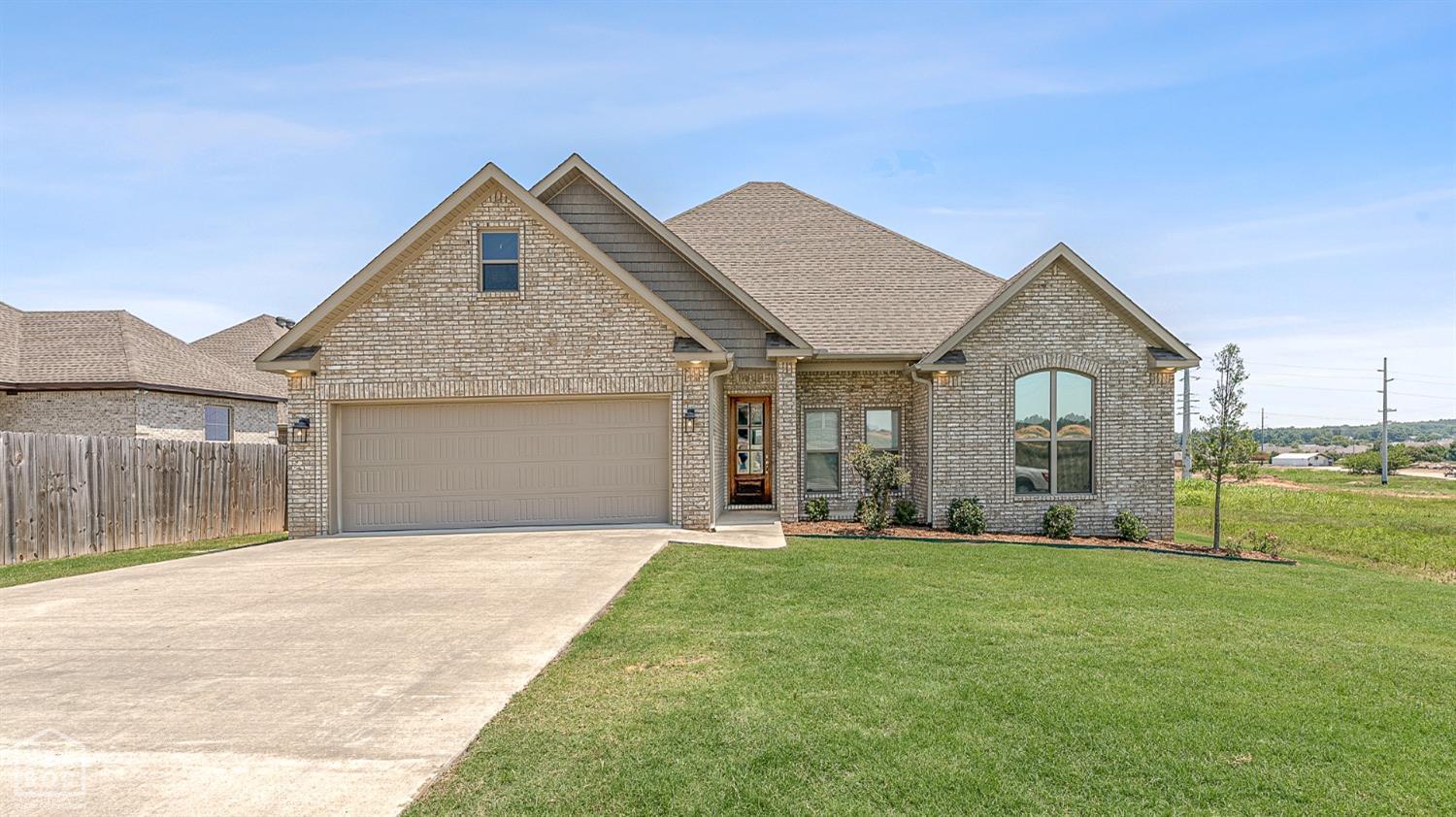 Jaxon Ln, Jonesboro, AR 72404