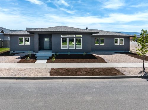 1472 Ne Hudspeth Rd, Prineville, OR, 97754-1382 | Card Image