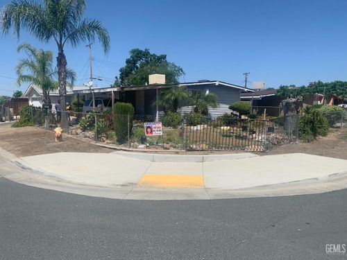 1473 22nd Ave, Delano, CA, 93215-1193 | Card Image