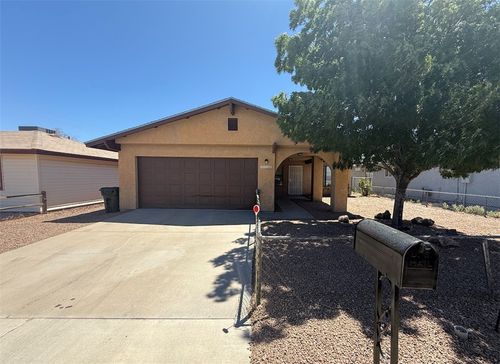 3736 N Roosevelt St, Kingman, AZ, 86409-3242 | Card Image