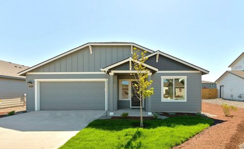 35-1190 Nw Varnish Ln, Redmond, OR, 97756-2183 | Card Image