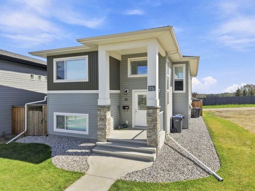 25 Victor Close, Sylvan Lake, AB, T4S0P4 | Card Image
